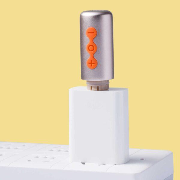 Partschinite - The naughty collection - Vibromasseur à tête interchangeable Orange – Image 6