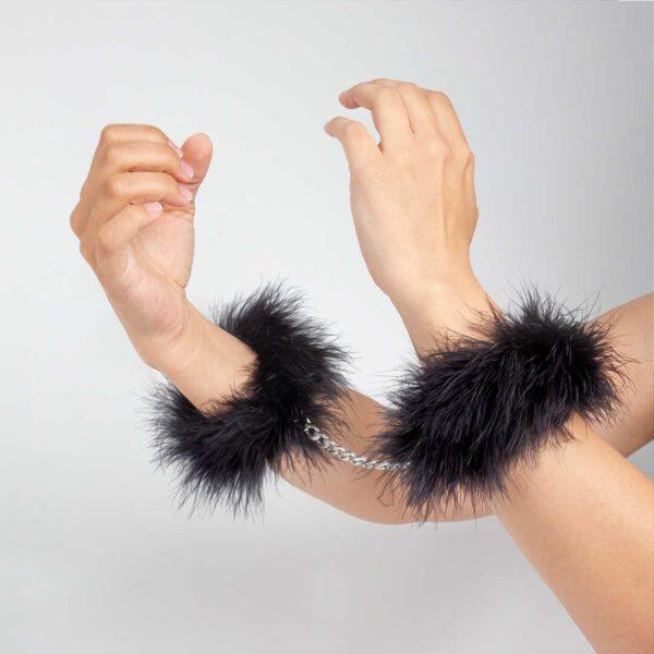 Menottes plumes secret play - Noir – Image 3