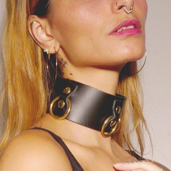 Collier en cuir Collection Anneaux NOIR & GOLD – Image 3