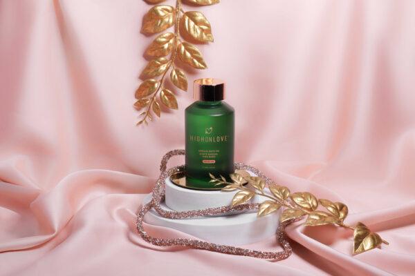 Huile de bain sensuelle avec 300 mg de CBD - 100 ml – Image 8