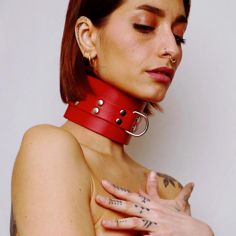 Choker minerve en cuir épais Rouge