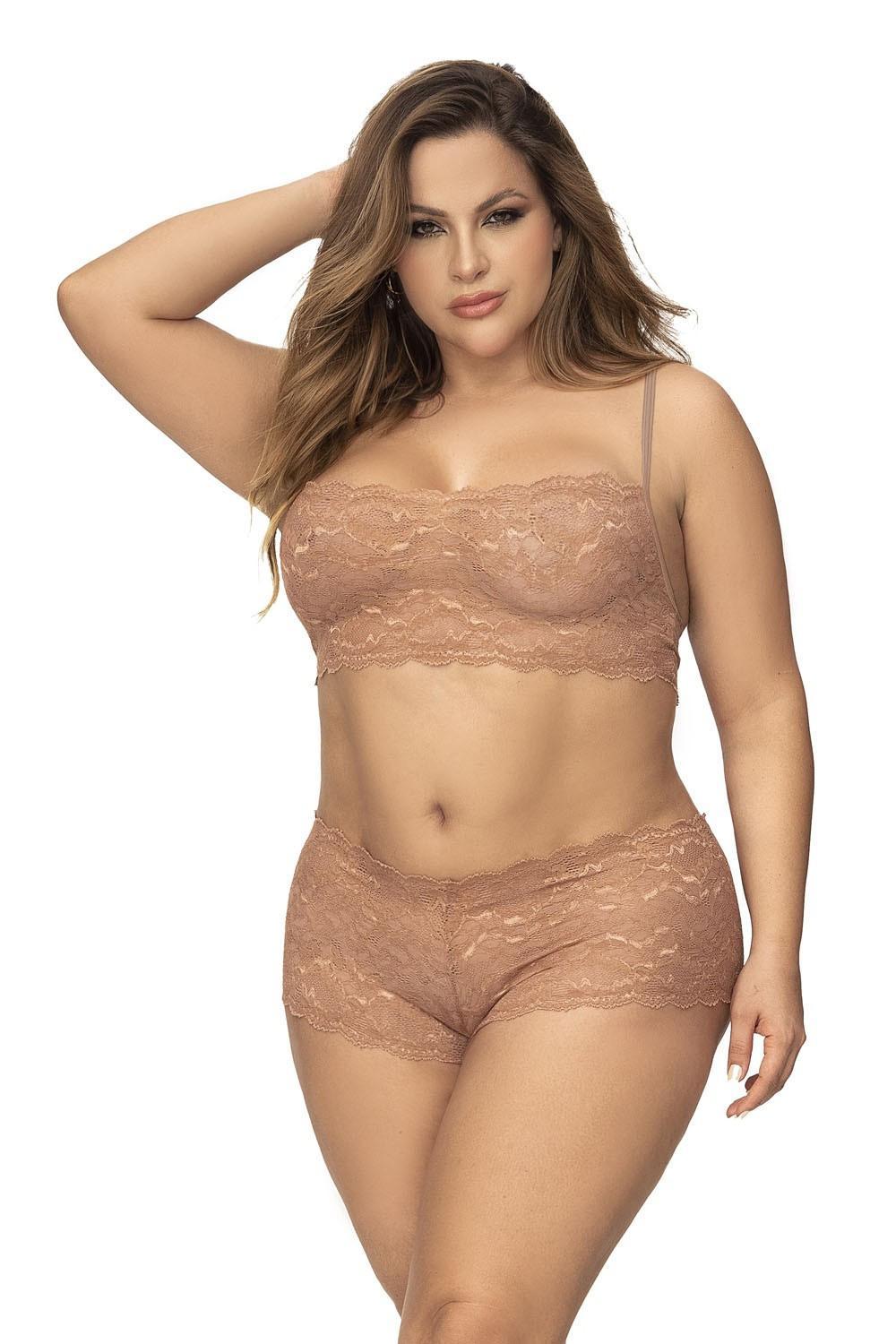 Ensemble 2 pièces en dentelle grande taille, top à bretelles et shorty couleur taupe