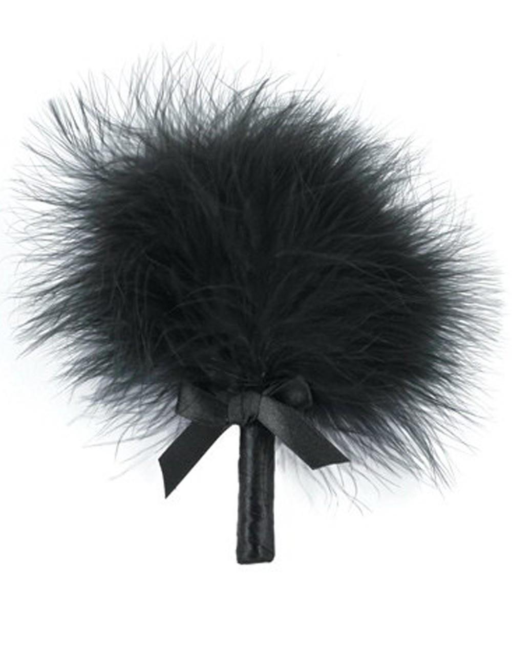 Plumeau noir avec noeud satiné