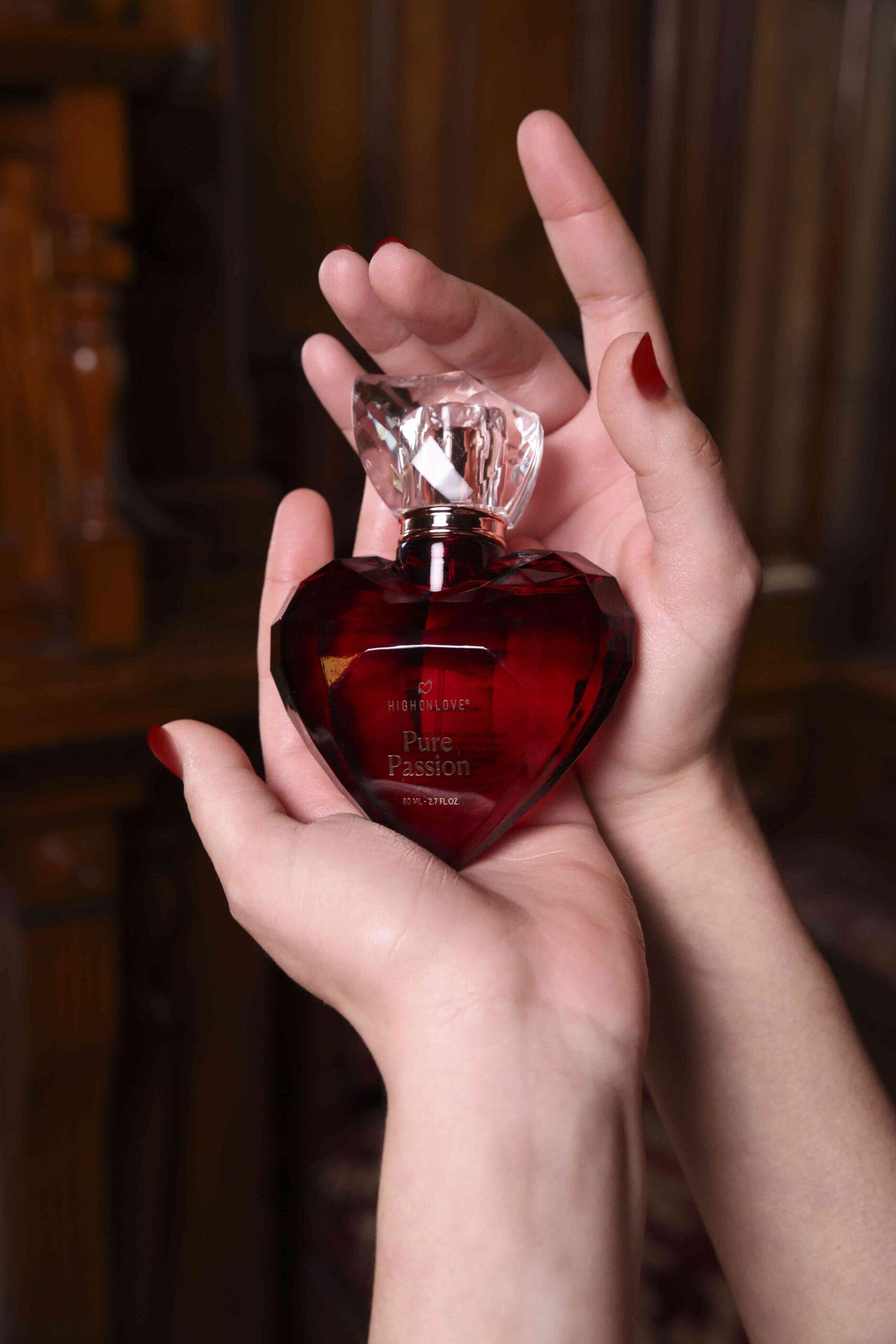 Parfum Pure Passion – Une symphonie séduisante de notes aphrodisiaques